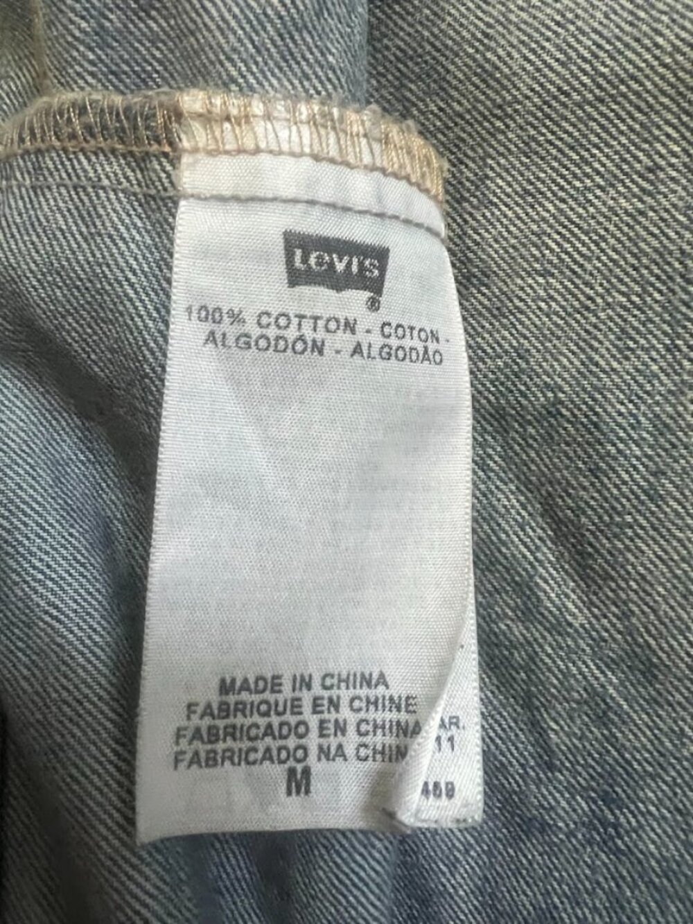 Levi's Blue Front Pocket Denim Jean Jacket Size Medium - Picture 13 of 16